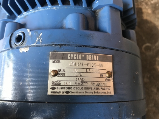 ขายมอเตอร์เกียร์ Cycro drive Sumitomo 1HP. 380V อัตราทด 1:35 เพลาออกประมาณ 40 รอบต่อนาที สภาพสวยมาก หมุนนิ่ม พร้อมใช้งาน ขายมอเตอร์เกียร์ Cycro drive Sumitomo 1HP. 380V อัตราทด 1:35 เพลาออกประมาณ 40 รอบต่อนาที สภาพสวยมาก หมุนนิ่ม พร้อมใช้งาน