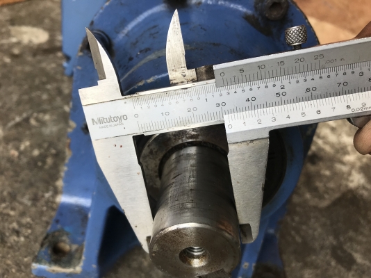 ขายมอเตอร์เกียร์ Cycro drive Sumitomo 1HP. 380V อัตราทด 1:71 เพลาออกประมาณ 20 รอบต่อนาที มีระบบเบรคในตัว สภาพสวย หมุนนิ่ม พร้อมใช้งาน