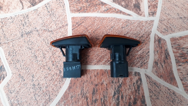 ไฟเลี้ยวแก้ม VOLVO V850 แท้