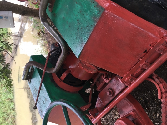 รถไถนั่งขับจักรวาลยนต์ สามเกียร์พร้อมใช้