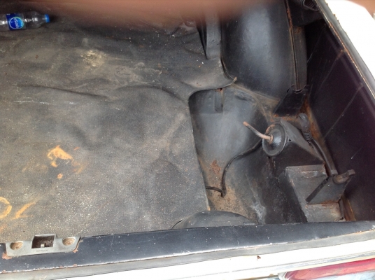 ขาย Benz W 114 เครื่อง 6 สูบ Twin cam เกียร์ออโต้ เครื่องดี เกียร์ดี ช่วงล่างดีครับ ขาย Benz W 114 เครื่อง 6 สูบ Twin cam เกียร์ออโต้ เครื่องดี เกียร์ดี ช่วงล่างดีครับ