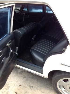 ขาย Benz W 114 เครื่อง 6 สูบ Twin cam เกียร์ออโต้ เครื่องดี เกียร์ดี ช่วงล่างดีครับ ขาย Benz W 114 เครื่อง 6 สูบ Twin cam เกียร์ออโต้ เครื่องดี เกียร์ดี ช่วงล่างดีครับ