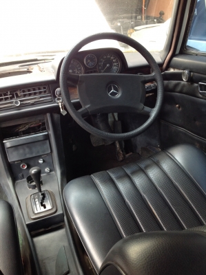 ขาย Benz W 114 เครื่อง 6 สูบ Twin cam เกียร์ออโต้ เครื่องดี เกียร์ดี ช่วงล่างดีครับ ขาย Benz W 114 เครื่อง 6 สูบ Twin cam เกียร์ออโต้ เครื่องดี เกียร์ดี ช่วงล่างดีครับ