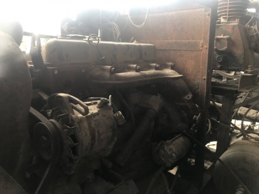 รถสเปร์ยางถังของรสโก้ 6000ลิตร ตัวรถเป็นIsuzu หัวยาว รถสเปร์ยางถังของรสโก้ 6000ลิตร ตัวรถเป็นIsuzu หัวยาว