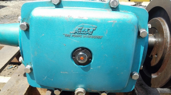 ปั้มสามสูบฉีดน้ำแรงดันUSA CAT PUMPS Made in USA รุ่น 3520 ปั้มสามสูบฉีดน้ำแรงดันUSA CAT PUMPS Made in USA รุ่น 3520
