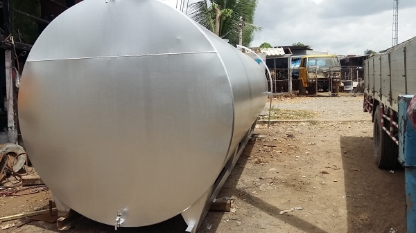 ขาย ถังน้ำมัน 20000 ลิตรมือสอง หนา 3 มิล สวย พร้อมใช้ค่ะ ขาย ถังน้ำมัน 20000 ลิตรมือสอง หนา 3 มิล สวย พร้อมใช้ค่ะ