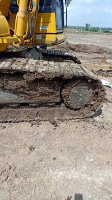 ขายดาวน์ แบ็คโฮ KOMATSU PC160 LC-8 รถปี 60 ใช้ 3,000 ชม. ขายดาวน์ 450,000 .- ผ่อนต่อ 34 งวด งวดละ 72,000 .-
