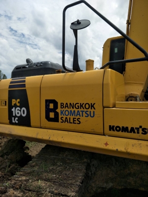 ขายดาวน์ แบ็คโฮ KOMATSU PC160 LC-8 รถปี 60 ใช้ 3,000 ชม. ขายดาวน์ 450,000 .- ผ่อนต่อ 34 งวด งวดละ 72,000 .-