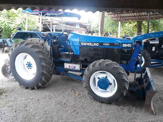 ขายฟอร์ดสองเภา คาราโล่ พร้อมทะเบียน