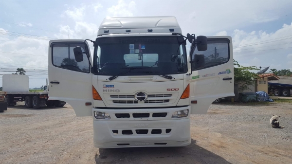 ขาย หัวลาก HINO MEGA FM2P 320 แรงม้า ปี 49 รถสวยพร้อมใช้งาน เอกสารพร้อมโอน สนใจติดต่อเรา ดำสุโขทัย โ