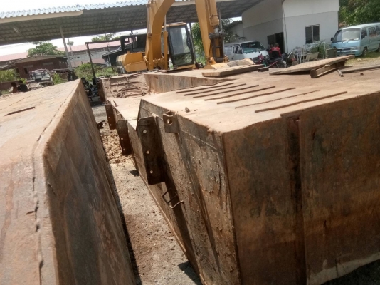 โป๊ะบรรทุกแบคโฮขนาด120 ยาว9เมตร กว้าง4เมตร.สูง1.30ม.สภาพดีไม่มีผุ โป๊ะบรรทุกแบคโฮขนาด120 ยาว9เมตร กว้าง4เมตร.สูง1.30ม.สภาพดีไม่มีผุ