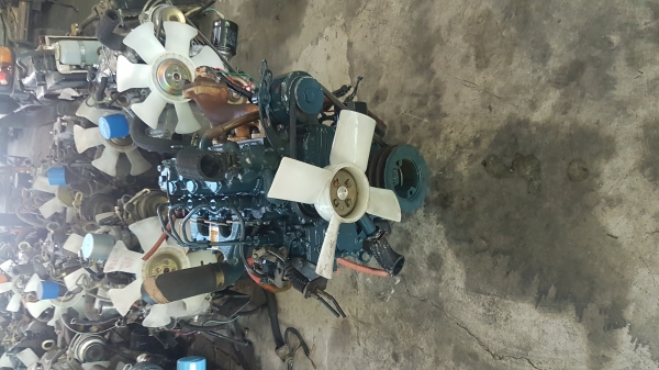 เครื่องยนต์ดีเซล kubota 3สูบ d950 19แรงม้า สภาพสวย นำเข้าจากญี่ปุ่น