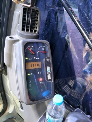 Hitachi zx200 12000ชม.