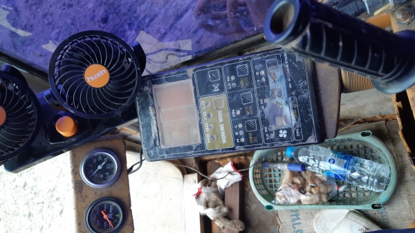 PC120-5 โคมัสสุโครนโทนสั้นเครื่องเดิมปั้มเดิม PC120-5 โคมัสสุโครนโทนสั้นเครื่องเดิมปั้มเดิม