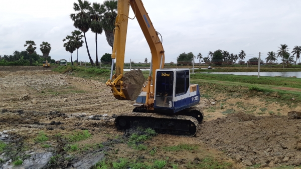 PC120-5 โคมัสสุโครนโทนสั้นเครื่องเดิมปั้มเดิม PC120-5 โคมัสสุโครนโทนสั้นเครื่องเดิมปั้มเดิม