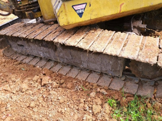 ขายรถแบคโฮ KOMATSU PC40-6 ตัวเดินรุ่น 1 เอกสารอินวอย ราคา 280000