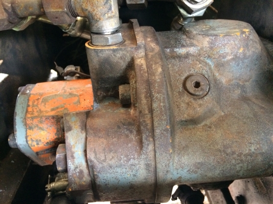 ขายรถแบคโฮ ขนาด 30 เครื่อง 4 สูบ ปั๊มนิ้ว คอลโทรลสั้น ราคา 120000