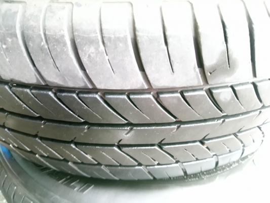 ขายล้อเดิมนิสสันมาร์ช ยางดอกเหลือเยอะ