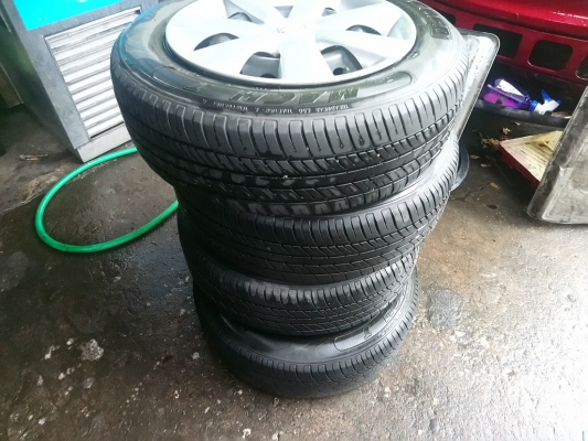 ขายล้อเดิมนิสสันมาร์ช ยางดอกเหลือเยอะ