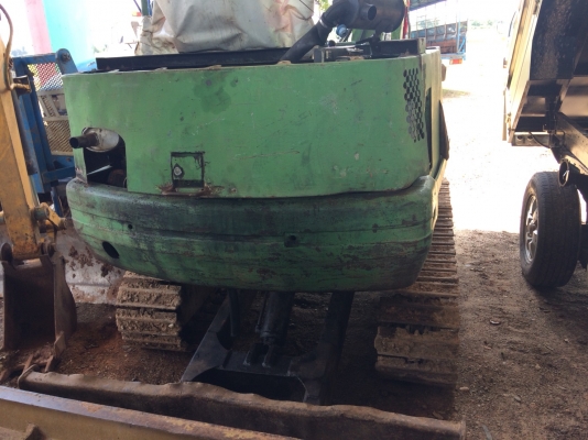 ขายรถแบคโฮ ขนาด 30 เครื่อง 4 สูบ ปั๊มนิ้ว คอลโทรลสั้น ราคา 120000