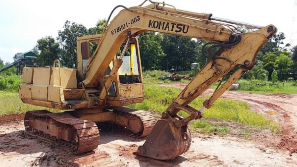 KOMATSU PC 60-5