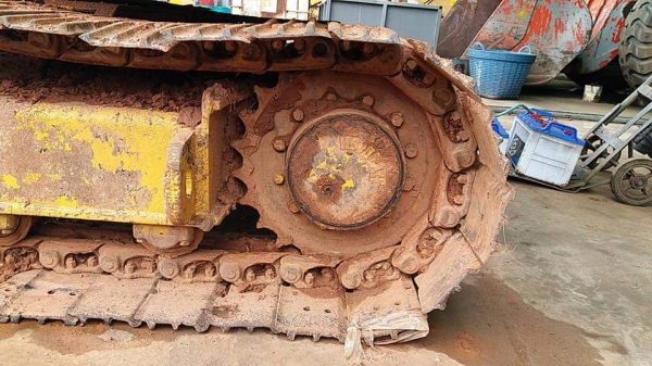 KOMATSU PC 60-5