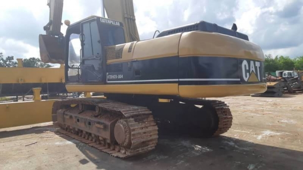 CAT 330C