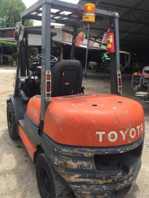 ขายด่วนรถยก 3.0 ตัน เสายกสูง 3.0 ม.ไซร์ชิฟ