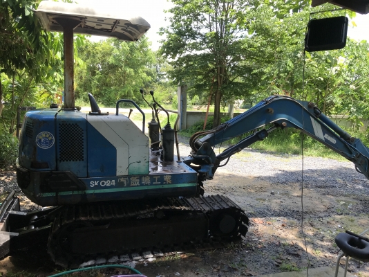 รถขุดเล็ก KOBELCO SK024