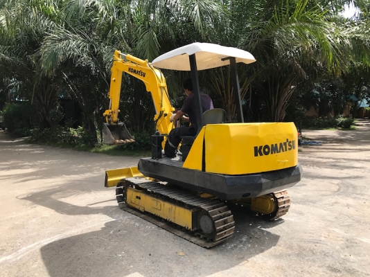 ขายKOMATSU PC30-5 (pc30)คอนโทลดี ปั้มแรง แน่นๆ สวยเดิมจากญี่ปุ่น100\% ทำงานสมบูรณ์ทุกระบบ รับรองไม่ผิดหวัง 199,000 เท่านั้น!!