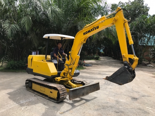 ขายKOMATSU PC30-5 (pc30)คอนโทลดี ปั้มแรง แน่นๆ สวยเดิมจากญี่ปุ่น100\% ทำงานสมบูรณ์ทุกระบบ รับรองไม่ผิดหวัง 199,000 เท่านั้น!!