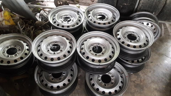 กระทะเหล็กถอดป้ายแดง 15