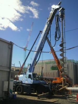 ขายมอเตอร์เจาะพลังช้าง(นำเข้าจากญี่ปุ่น) สามารถ ติดเข้าชุดกับรถเครน รถขุด