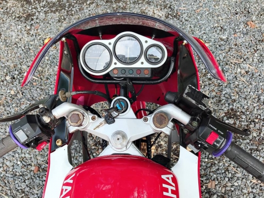 ขาย TZRR150 แต่งสวยๆสภาพเนียนๆ ภาษีเต็มพร้อมโอน รถพร้อมออกทริป