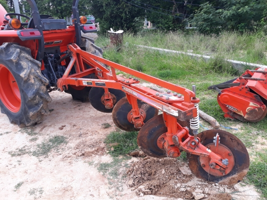 ขายรถไถ L3608ปี56รถไร่ มีใบมีดผาลบุกเบิกพรีอมใช่งานครับ ขายรถไถ L3608ปี56รถไร่ มีใบมีดผาลบุกเบิกพรีอมใช่งานครับ