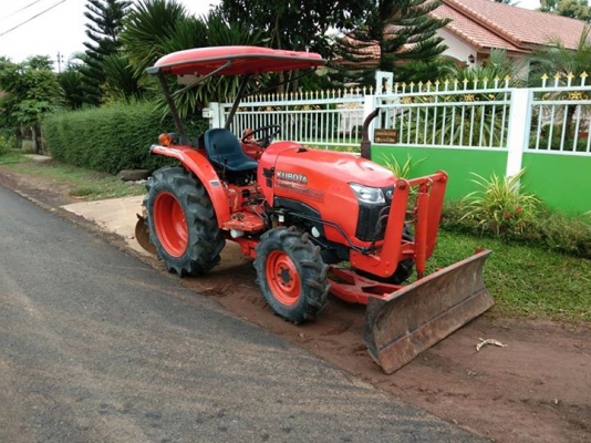 36แรง พร้อมใช้ เล่มทะเบียนพร้อม ดันหน้า พางหลัง 36แรง พร้อมใช้ เล่มทะเบียนพร้อม ดันหน้า พางหลัง