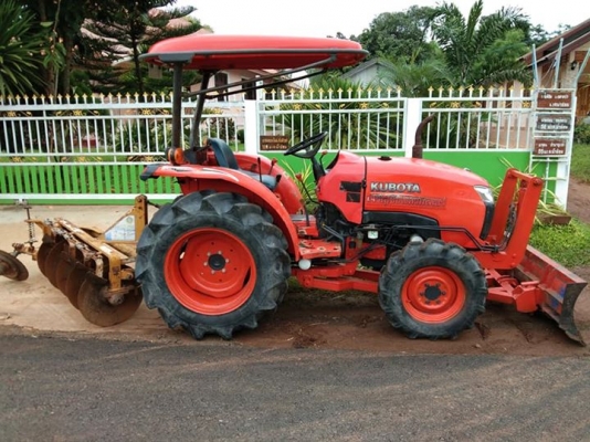 36แรง พร้อมใช้ เล่มทะเบียนพร้อม ดันหน้า พางหลัง 36แรง พร้อมใช้ เล่มทะเบียนพร้อม ดันหน้า พางหลัง