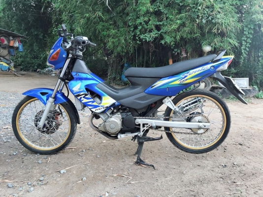 ขาย Sonic125 แต่งสวยๆ ทะเบียนพร้อมโอน ภาษี62 ชุดสีเบิกใหม่ ขายถูกๆ