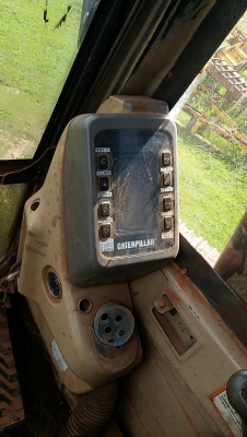 ขาย 495,000 CAT  320 B พร้อมไลหัวเจาะเครื่องดี ปั๊มดี  ช่วงล่างดี เอวแน่น ไฟฟ้าครบ รถสวยสภาพพร้อมใช้  เอกสารอินวอยท์ รถอยู่ ขอนแก่น 090-772-3710 090-772-3708