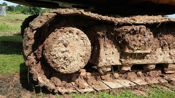 ขาย 495,000 CAT  320 B พร้อมไลหัวเจาะเครื่องดี ปั๊มดี  ช่วงล่างดี เอวแน่น ไฟฟ้าครบ รถสวยสภาพพร้อมใช้  เอกสารอินวอยท์ รถอยู่ ขอนแก่น 064-191-1112