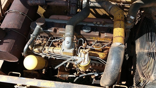 ขาย 495,000 CAT  320 B พร้อมไลหัวเจาะเครื่องดี ปั๊มดี  ช่วงล่างดี เอวแน่น ไฟฟ้าครบ รถสวยสภาพพร้อมใช้  เอกสารอินวอยท์ รถอยู่ ขอนแก่น 064-191-1112