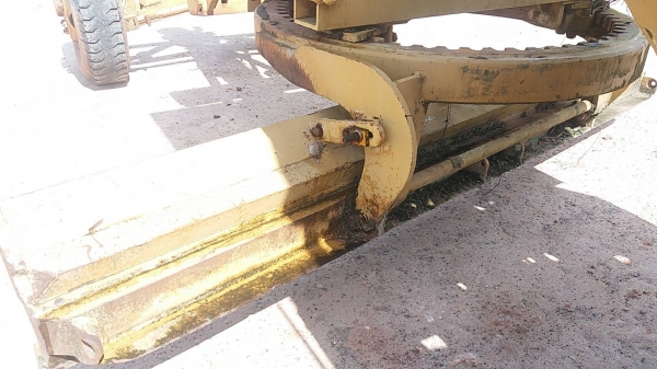 ขาย 185,000 รถเกรด KOMATSU GD305 เครื่องเกียร์ดี ระบบพร้อมใช้งาน ยางดี รถสภาพพร้อมใช้ รถอยู่ ขอนแก่น 090-772-3710 090-772-3708 ขาย 185,000 รถเกรด KOMATSU GD305 เครื่องเกียร์ดี ระบบพร้อมใช้งาน ยางดี รถสภาพพร้อมใช้ รถอยู่ ขอนแก่น 090-772-3710 090-772-3708