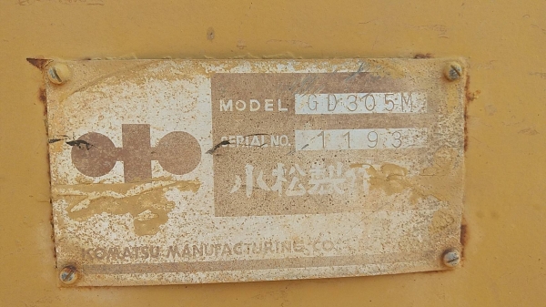 ขาย  185,000 รถเกรด KOMATSU  GD305 เครื่องเกียร์ดี ระบบพร้อมใช้งาน ยางดี รถสภาพพร้อมใช้ รถอยู่ ขอนแก่น 064-191-1112