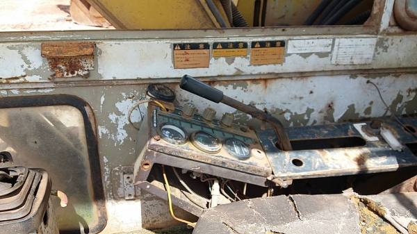 ขาย 175,000 KOMATSU pc 60-5 มีไลหัวเจาะเครื่องดี ปั๊มดี เอวมีขยับนิดหน่อย ช่วงล่างพอใช้ รถอยู่ ขอนแก่น 090-772-3710 090-772-3708 ขาย 175,000 KOMATSU pc 60-5 มีไลหัวเจาะเครื่องดี ปั๊มดี เอวมีขยับนิดหน่อย ช่วงล่างพอใช้ รถอยู่ ขอนแก่น 090-772-3710 090-772-3708