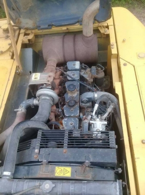 รถขุด KOMATSU PC200-7