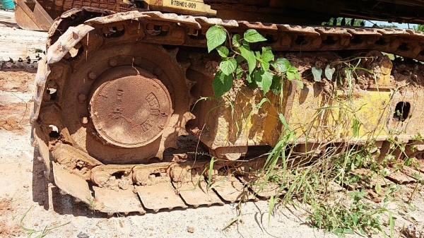 ขาย 175,000 KOMATSU pc 60-5 มีไลหัวเจาะเครื่องดี ปั๊มดี เอวมีขยับนิดหน่อย ช่วงล่างพอใช้ รถอยู่ ขอนแก่น 064-191-1112 ขาย 175,000 KOMATSU pc 60-5 มีไลหัวเจาะเครื่องดี ปั๊มดี เอวมีขยับนิดหน่อย ช่วงล่างพอใช้ รถอยู่ ขอนแก่น 064-191-1112