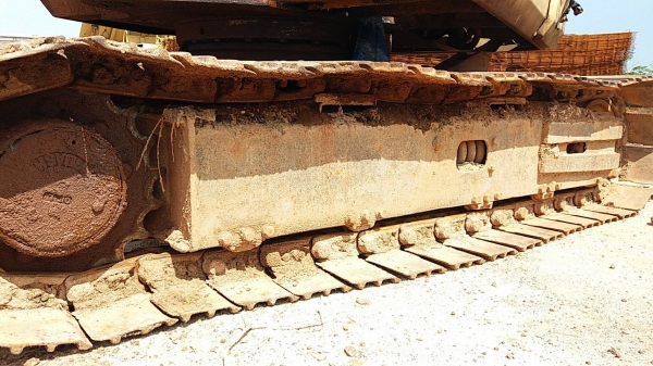 ขาย 120,000 KOMATSU pc 40- 3 พร้อมรายหัวเจาะ เครื่องดี ปั๊มดี เอวหลวม ช่วงล่างดี ตัวเดินไม่ดัง รถอยู่ ขอนแก่น 090-772-3710 090-772-3708 ขาย 120,000 KOMATSU pc 40- 3 พร้อมรายหัวเจาะ เครื่องดี ปั๊มดี เอวหลวม ช่วงล่างดี ตัวเดินไม่ดัง รถอยู่ ขอนแก่น 090-772-3710 090-772-3708