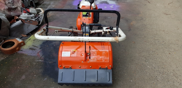 รถพรวนดิน 6 แรง