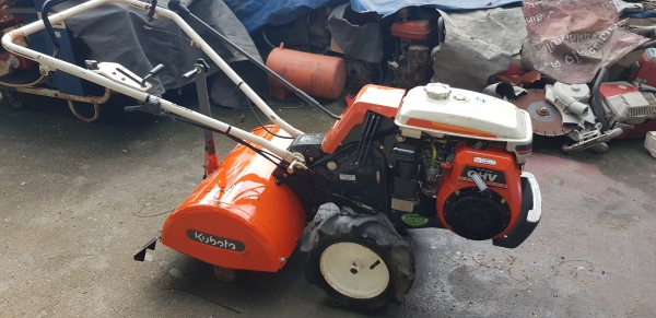 รถพรวนดิน 6 แรง