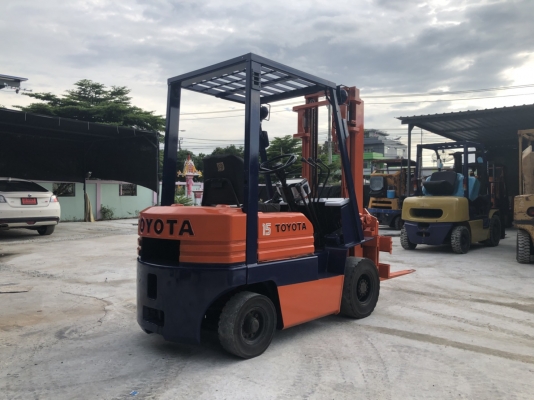 รถโฟล์คลิฟท์ 1.5 ตัน